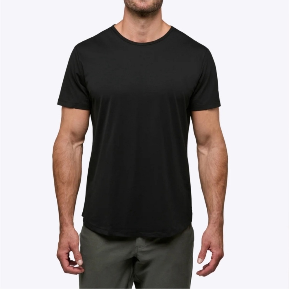 Cuts AO Curve Hem Tee Short Sleeve Signature Fit Pyca Pro Black
